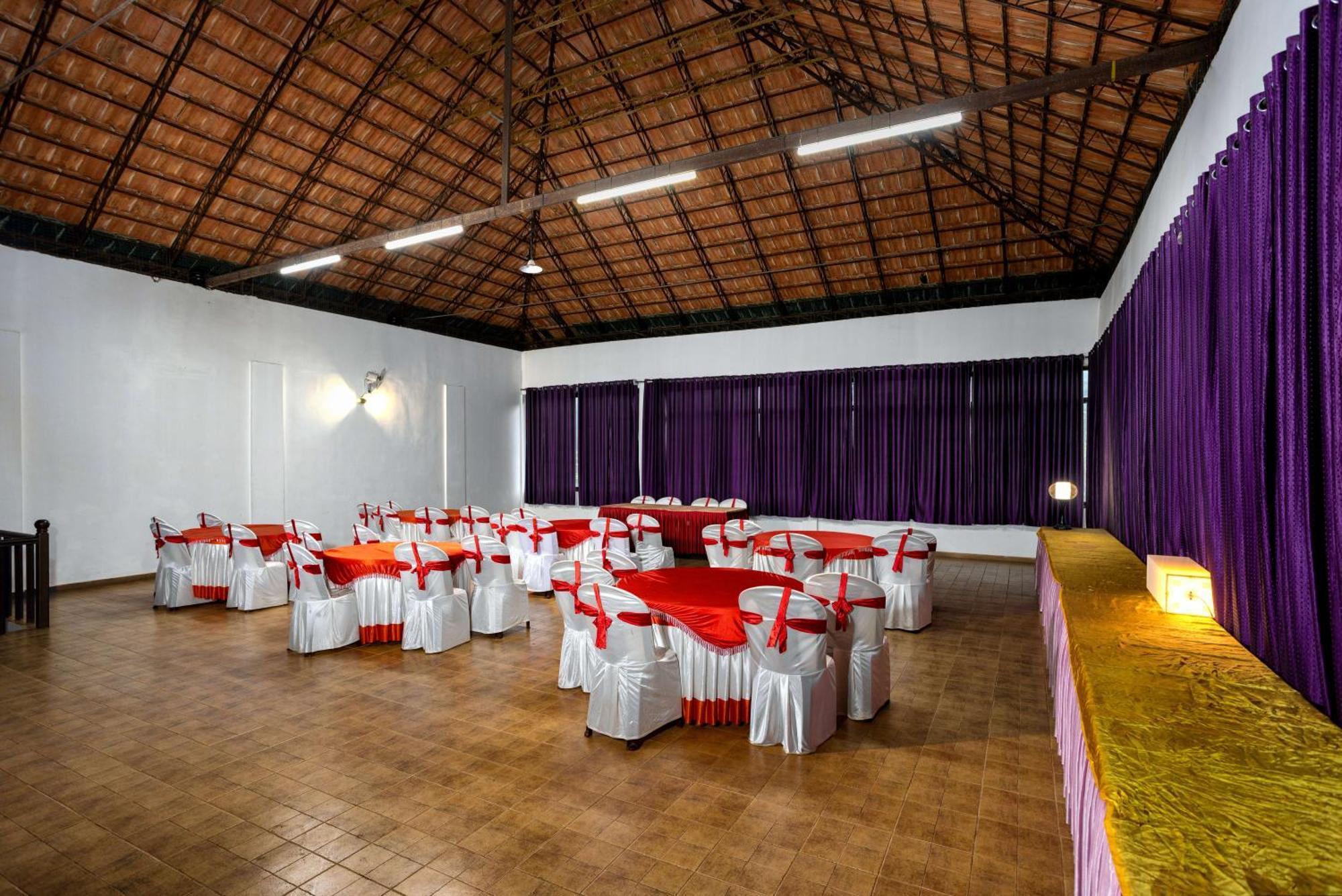 Nexstay Lakkidi Village Resort Vythiri Buitenkant foto
